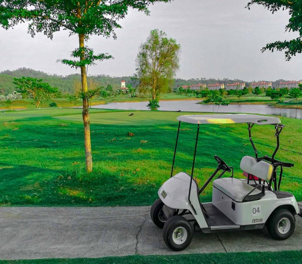 Happy City Golf & Resort Čiang Rai Exteriér fotografie
